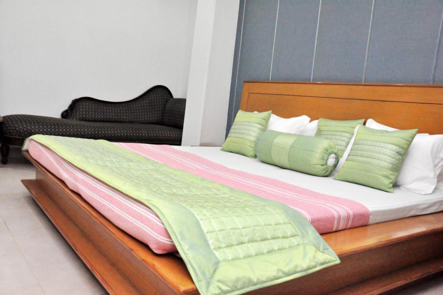 Hotel Blue Bell - Karol Bagh New Delhi エクステリア 写真